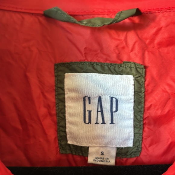 Gap lightweight puffer in black moss size small. Ex cond! - Picture 2 of 10